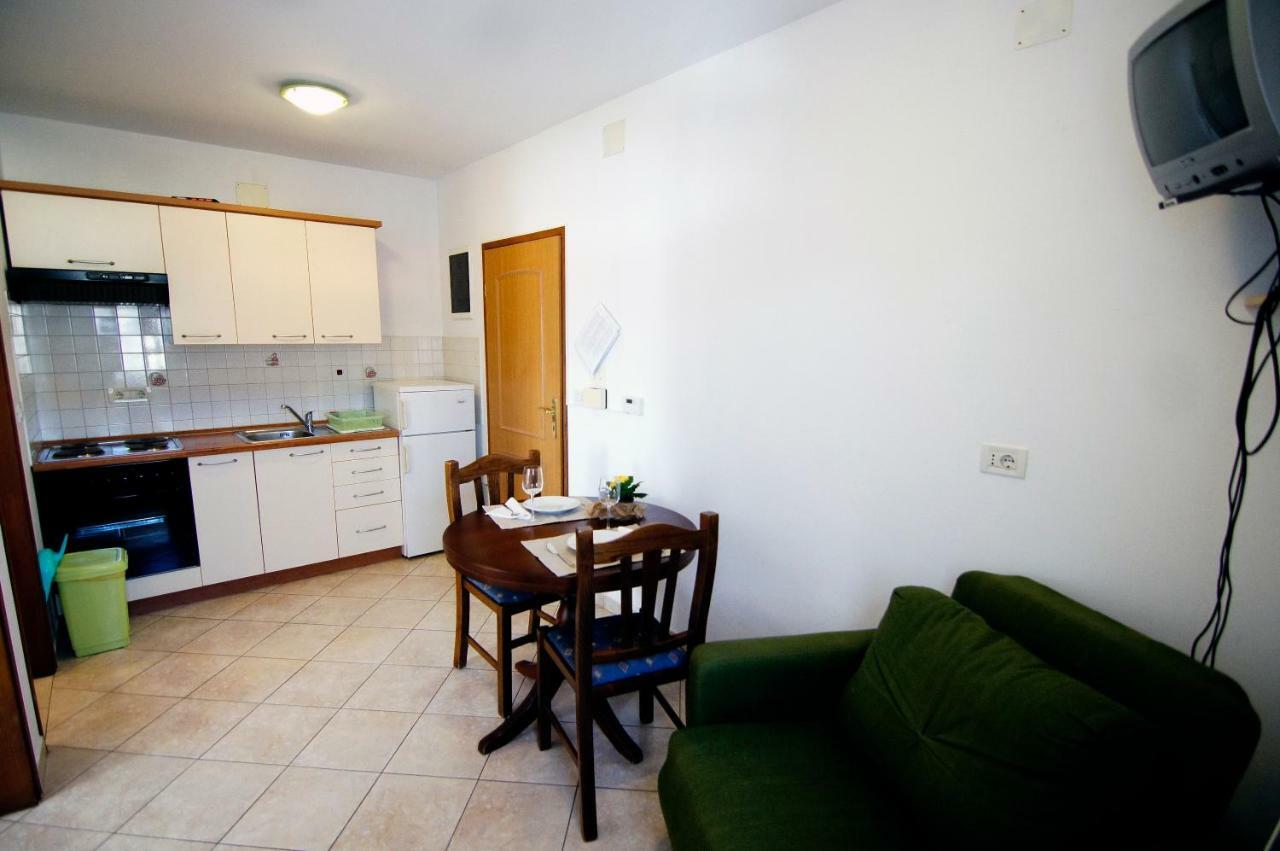Apartments Ida Cres Kültér fotó